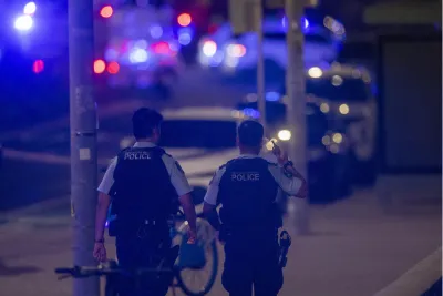 Attentato a Bondi Beach, sparatoria durante la festa ebraica: cosa è successo e il bilancio delle vittime