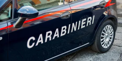 Shock a Cogne, carabiniere soccorre un'automobilista e viene investito: gravissimo, donna arrestata 