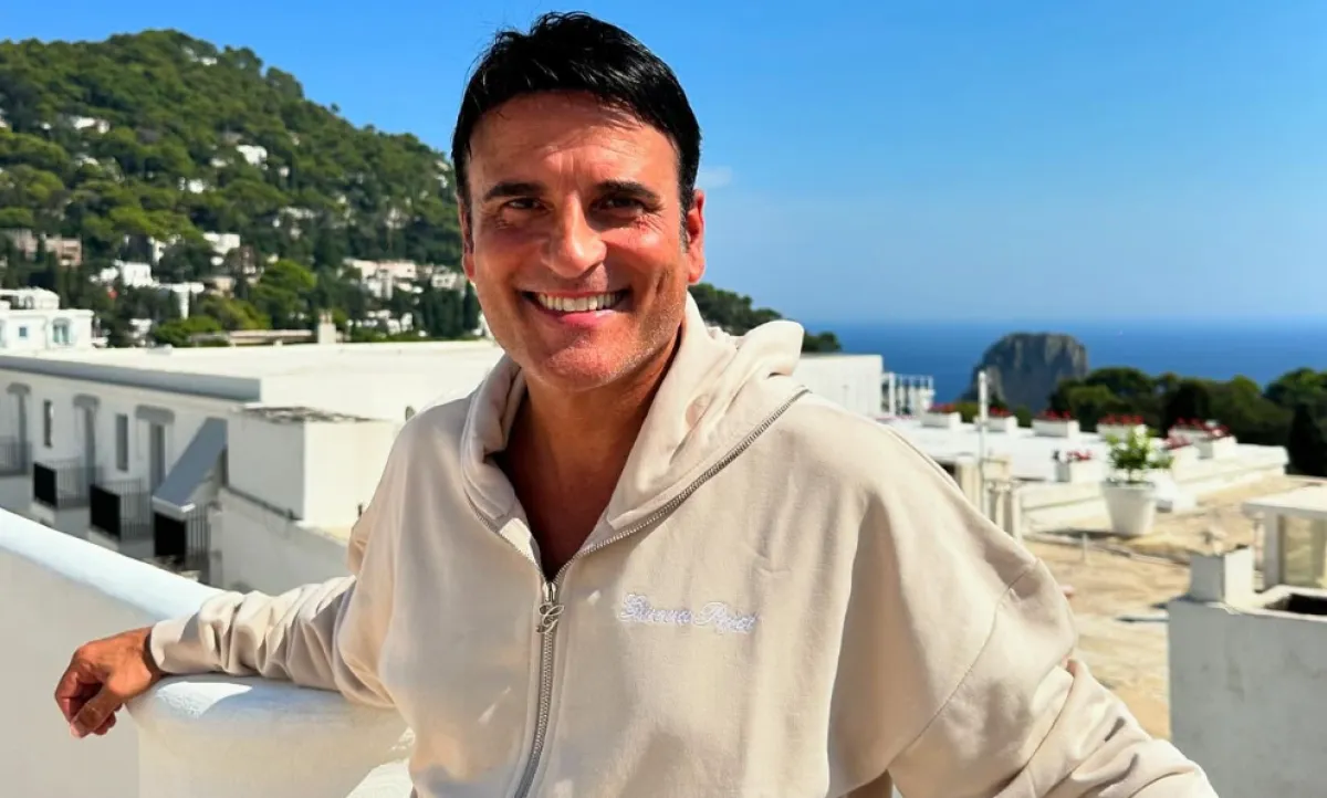 Sal Da Vinci - Stasera che sera è in diretta o registrato? Tutti gli ospiti