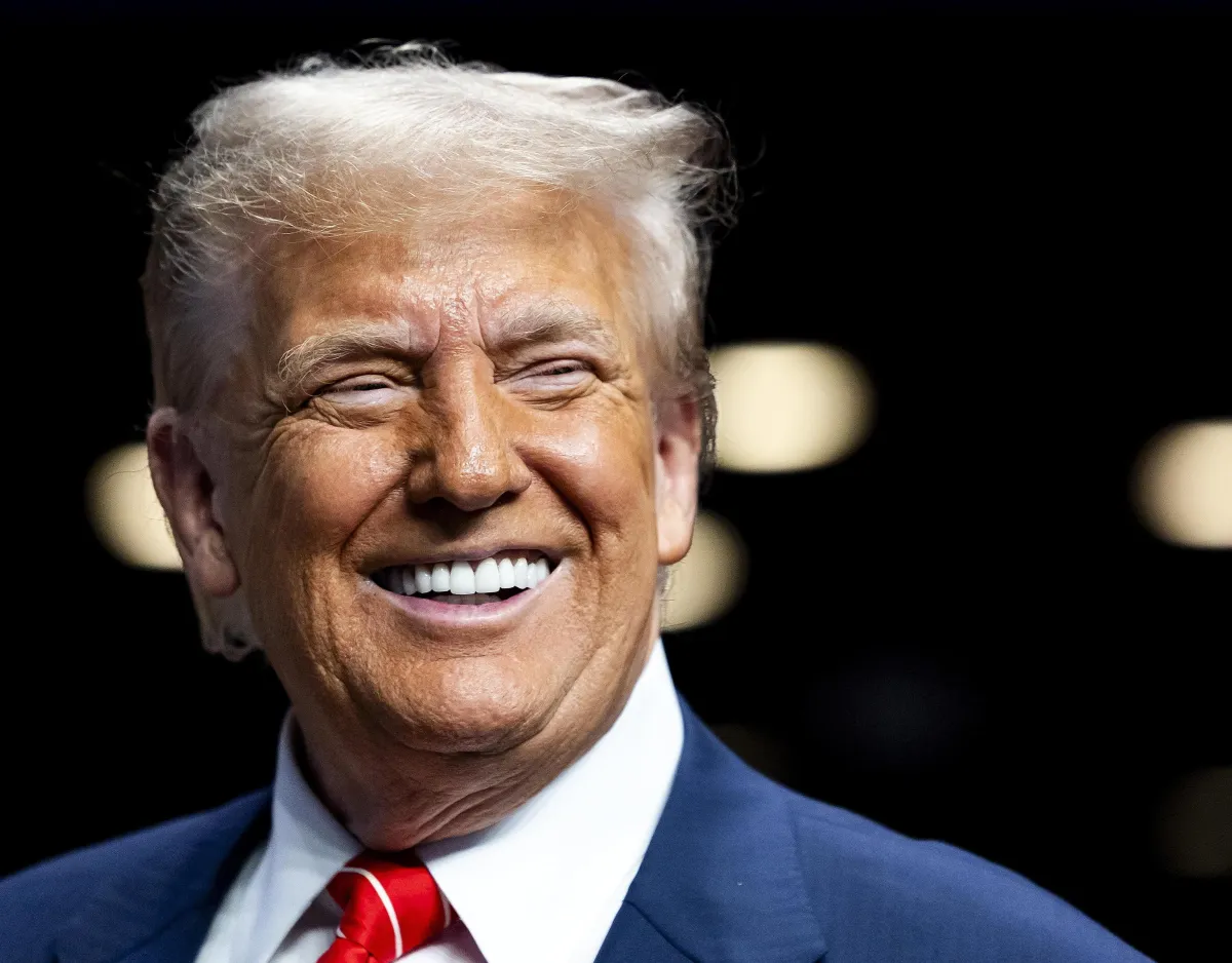 Trump vuole un Arco di Trionfo a Washington: dal simbolo parigino all'eredità MAGA