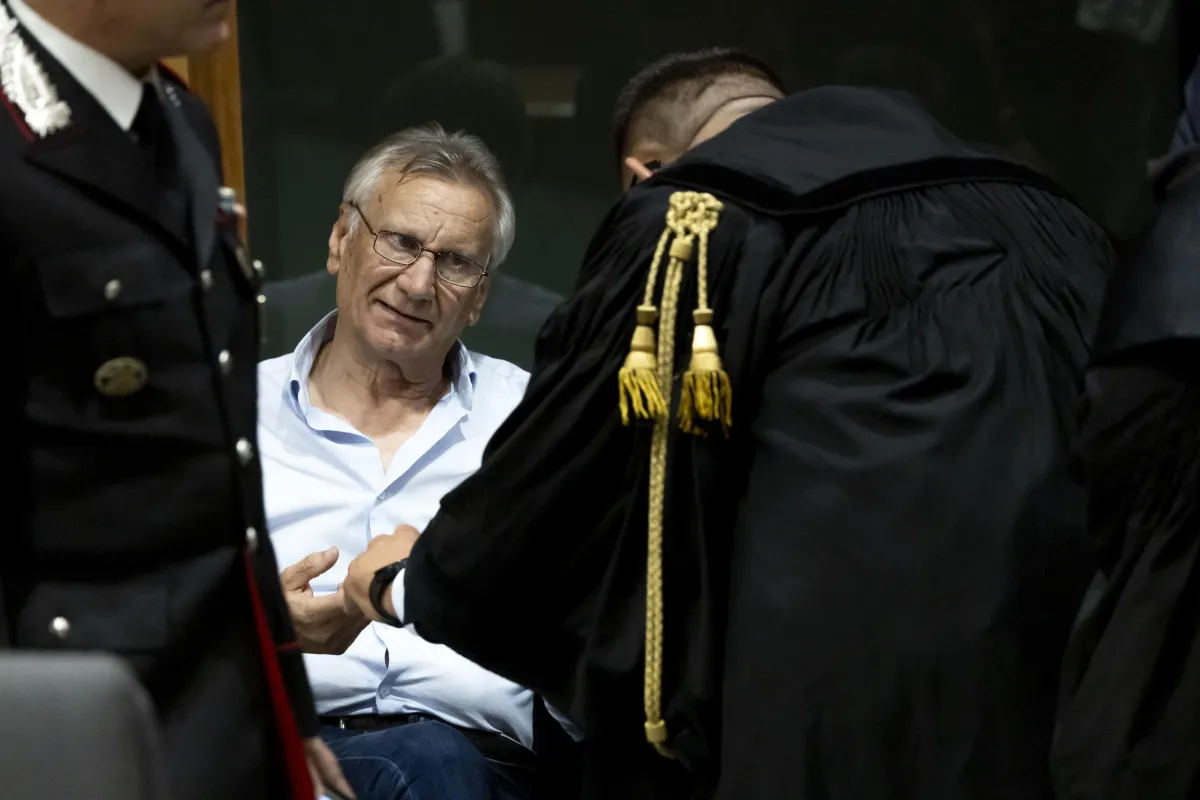 Omicidio Serena Mollicone, cosa ha detto l'ex maresciallo Franco Mottola al processo? "Noi innocenti"