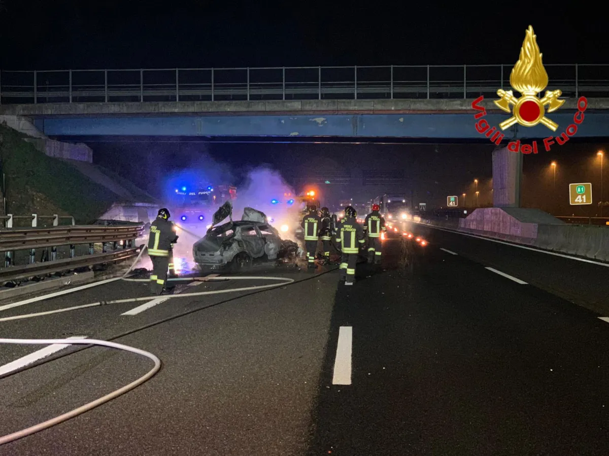 Matilde Baldi morta a 20 anni in un incidente, l'ipotesi: "Folle gara di velocità tra due Porsche"