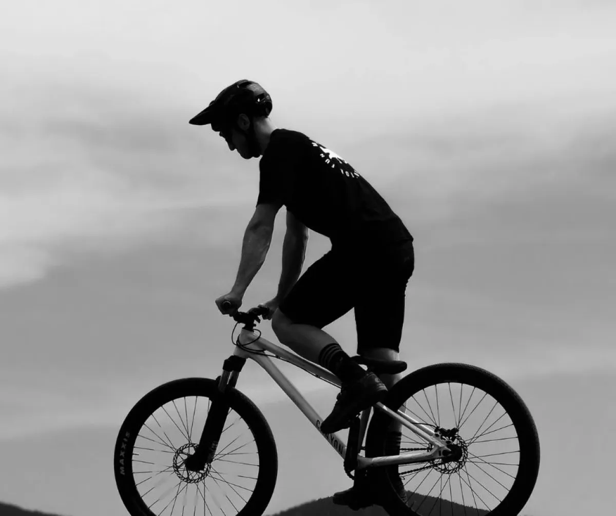 Due ruote per cambiare vita: perché pedalare è la scelta migliore per il tuo futuro