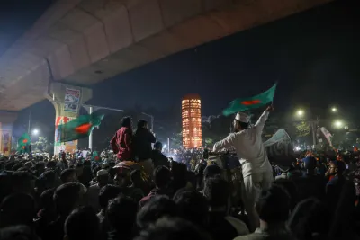 Proteste in Bangladesh: migliaia in strada dopo la morte di un giovane attivista a pochi mesi dalle elezioni