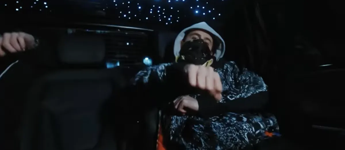 Timothée Chalamet canta con EsDeeKid e smentisce con un video le voci sull'alter-ego