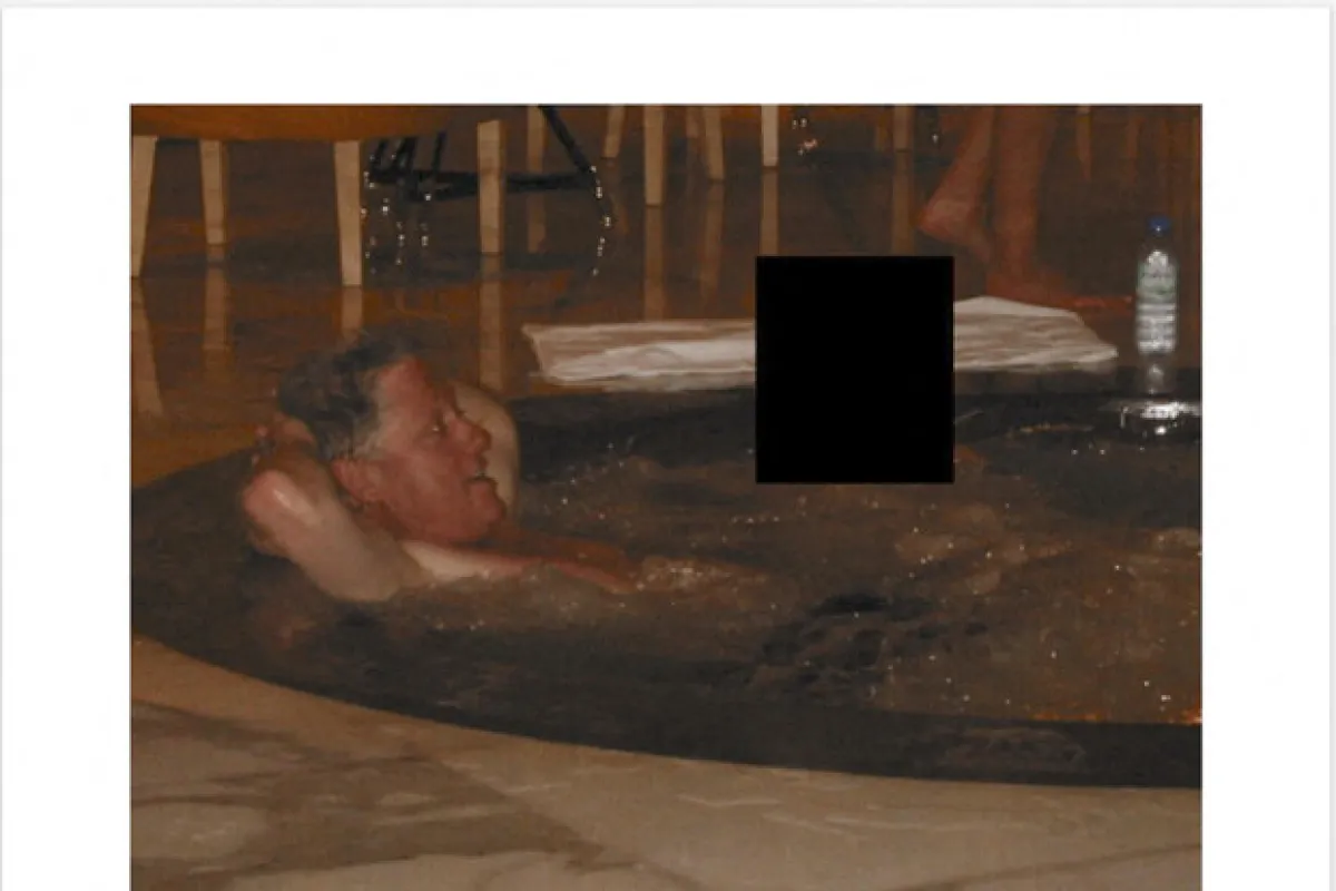 Epstein Files, il grande svelamento: migliaia di dossier online ma la verità è ancora oscurata