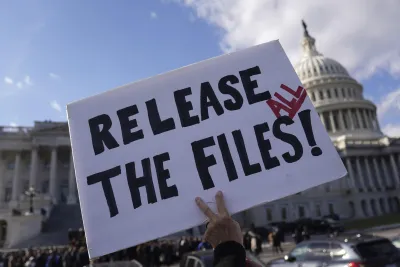 Epstein Files: migliaia di documenti pubblicati, ma scoppia la polemica per la rivelazione parziale