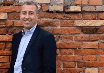 Chi è Mattia Missiroli, il sindaco di Cervia indagato per maltrattamenti alla moglie: lui nega tutto 