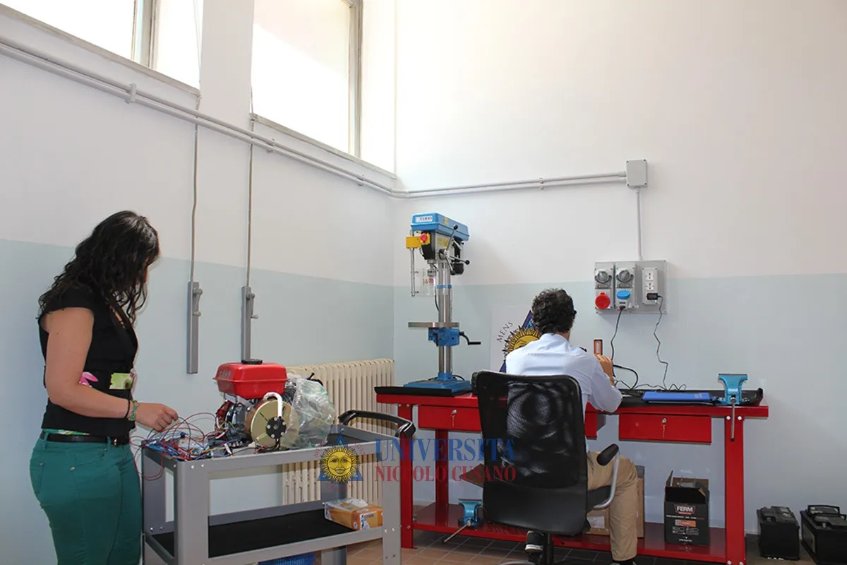 Esoscheletro aptico per la realtà virtuale: Unicusano protagonista del nuovo brevetto italiano