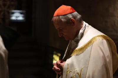 Perché la Chiesa apre a una legge sul fine vita: cosa ha detto il cardinale Zuppi