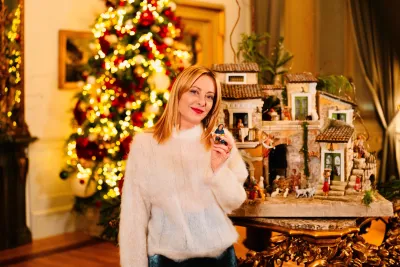 Meloni rilancia il presepe e sfida il politically correct sul Natale: “Valori che meritano di essere custoditi”