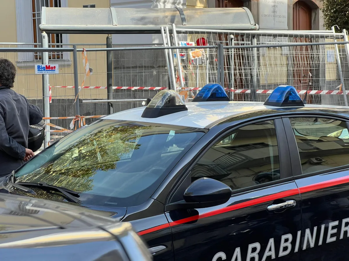 Orrore a Sant'Antonio Abate, 66enne picchia la moglie e la colpisce con un ferro da stiro: arrestato