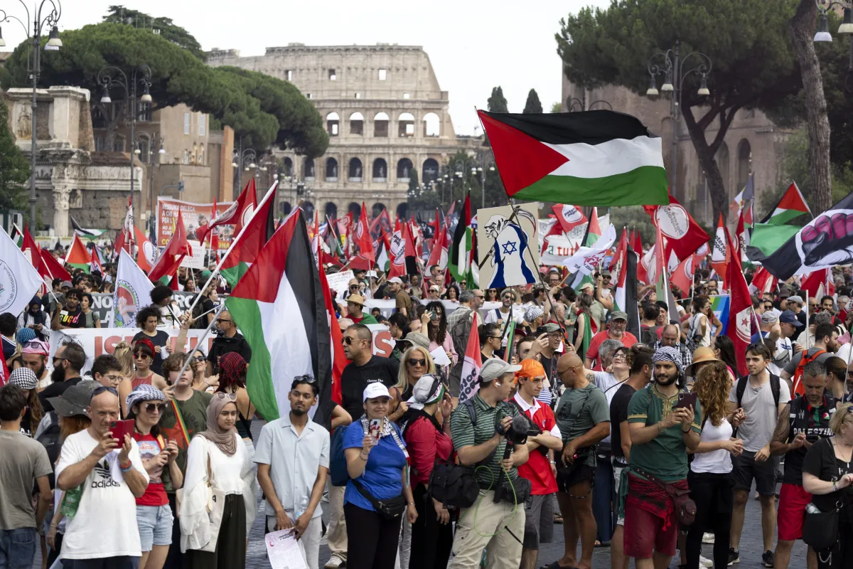 Potere al Popolo si prepara alla rivoluzione, l'intervista shock della portavoce