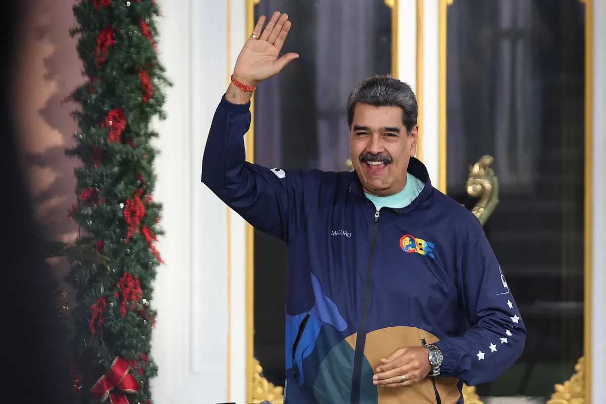 Maduro apre al dialogo con gli Usa sul narcotraffico e sul petrolio in mezzo alle crescenti tensioni tra Caracas e Washington