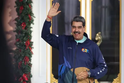 Maduro apre al dialogo con gli Usa sul narcotraffico e sul petrolio in mezzo alle crescenti tensioni tra Caracas e Washington