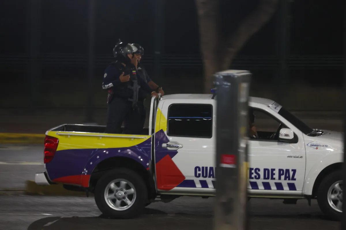 Venezuela, esplosioni a Caracas: Trump ordina attacchi sul paese sudamericano. Cosa sta succedendo