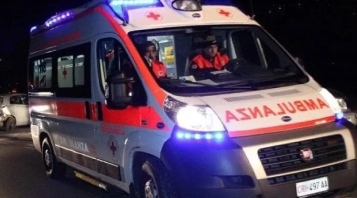 Tragedia a Nocera Inferiore: 33enne muore per un'emorragia dopo il parto cesareo, salva la bimba 