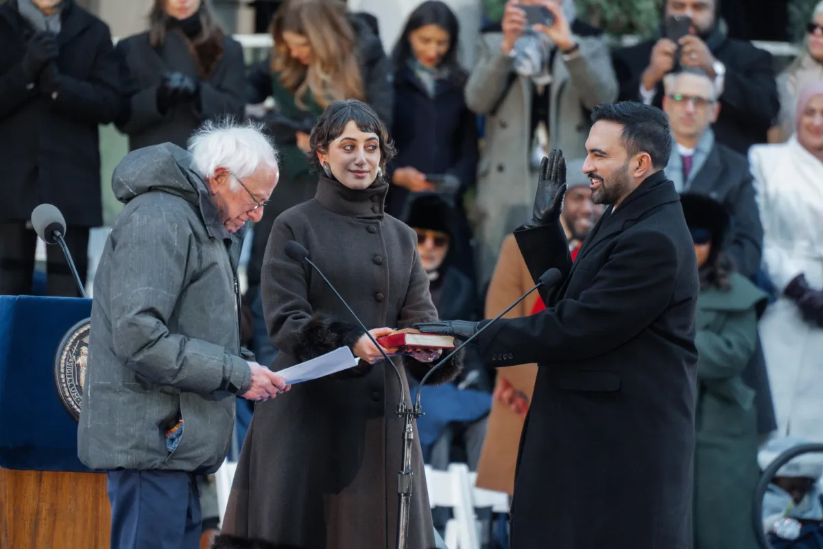  Vittorio Feltri agli eletti alla Mamdani: "Giurare va bene, ma non sul Corano"