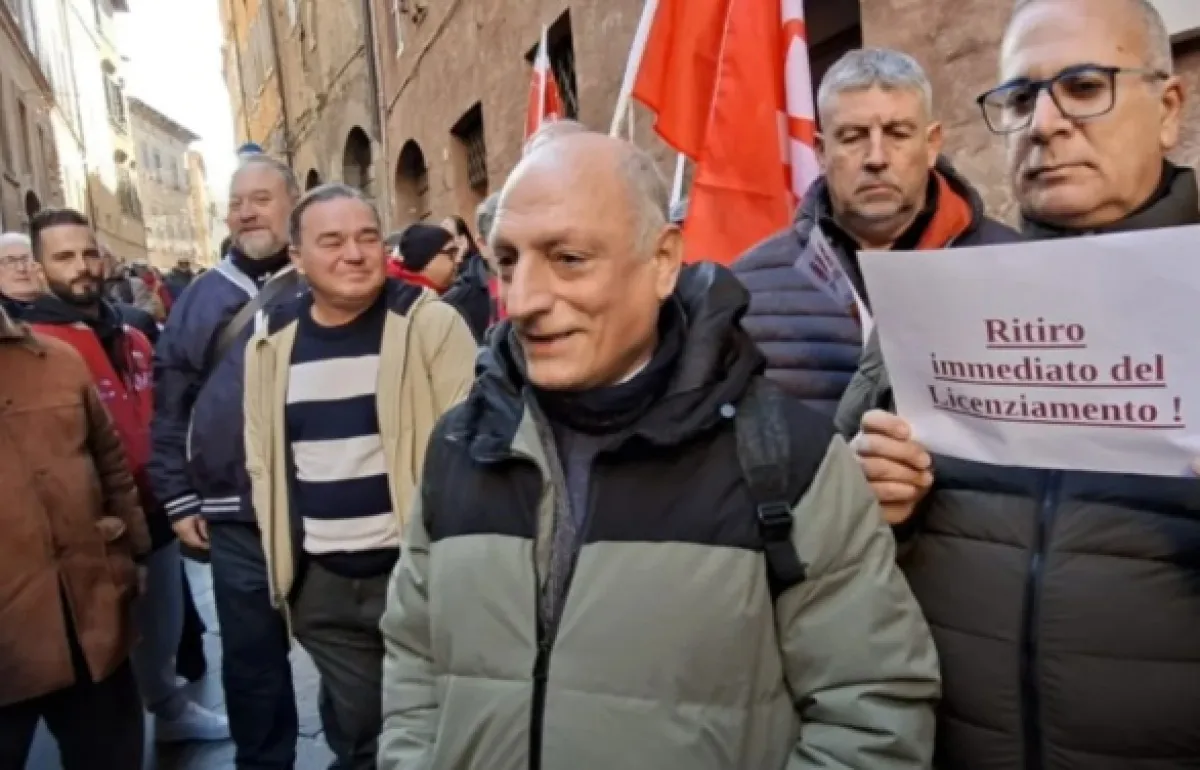 Il cassiere licenziato e reintegrato dal tribunale si è dimesso