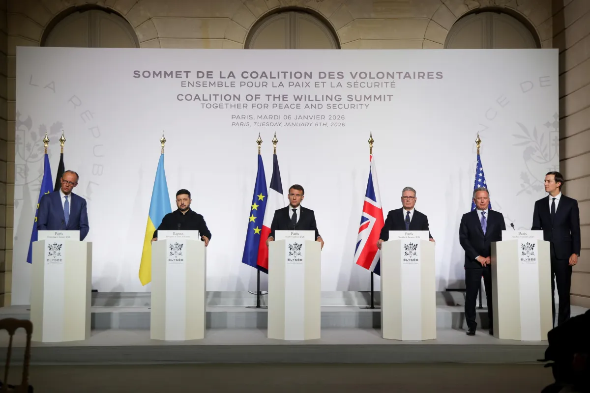 Garanzie di sicurezza per l’Ucraina, luce verde dagli USA e ipotesi di truppe europee: cosa c’è sul tavolo e cosa manca