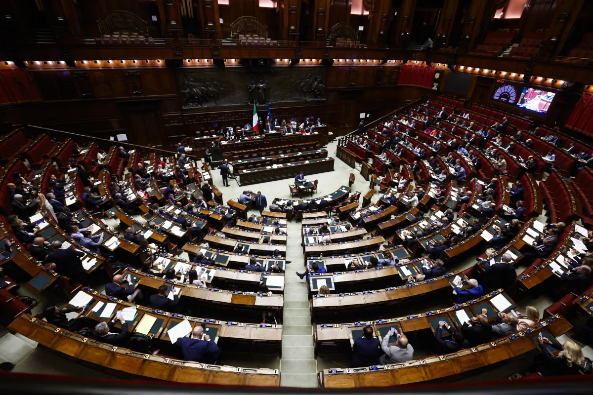 Chi sono i politici e i vip che sarebbero stati dossierati dal consulente di Report