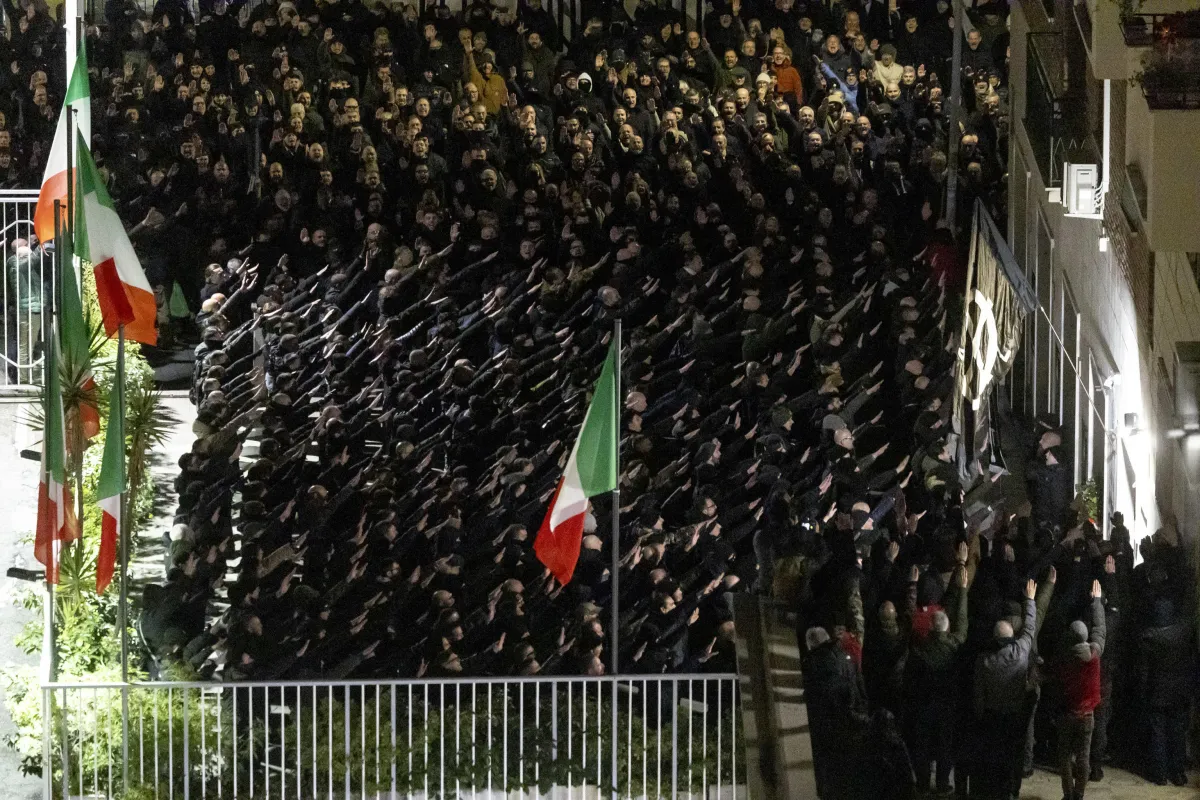 Acca Larentia, Mario Sechi contro gli assalitori rossi: "Volevano uccidere"