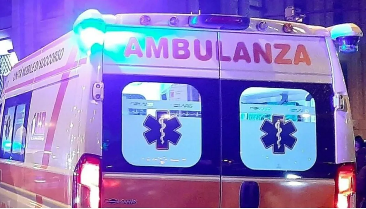 Ventimiglia, donna accoltellata dal marito si getta dal balcone per salvarsi: grave, lui fermato 