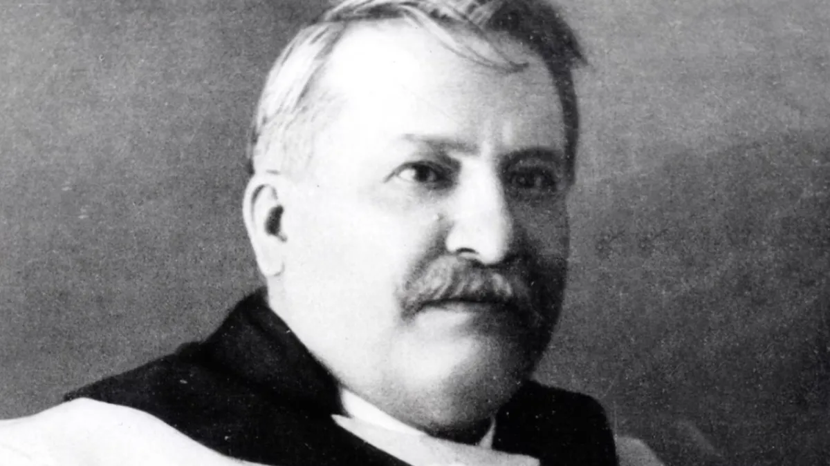 Giovanni Pascoli, nessuna moglie, né figli: la vita privata segreta del poeta