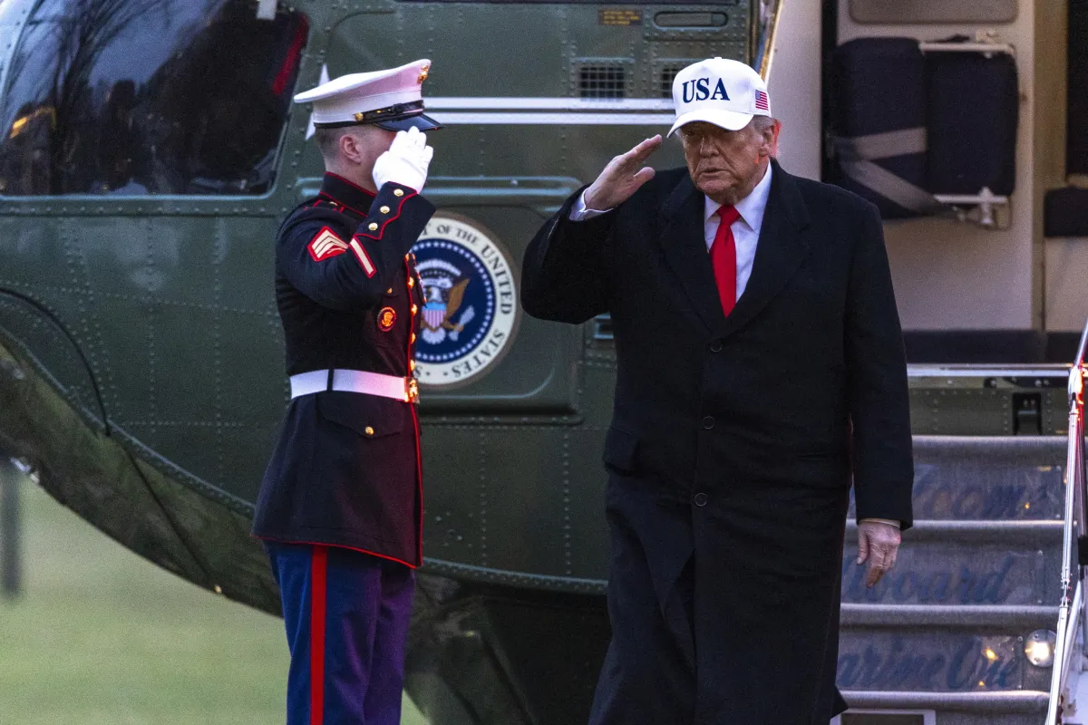 Iran, solo Travaglio non invoca "l'arrivo dei nostri" annunciato da Trump: "Gli ayatollah sono invincibili"