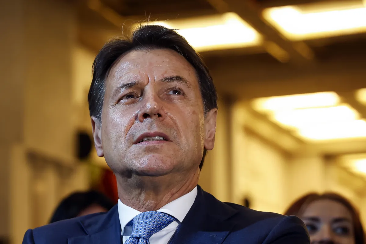 Dalle mozioni alle piazze: il centrosinistra si divide anche sulla solidarietà all'Iran