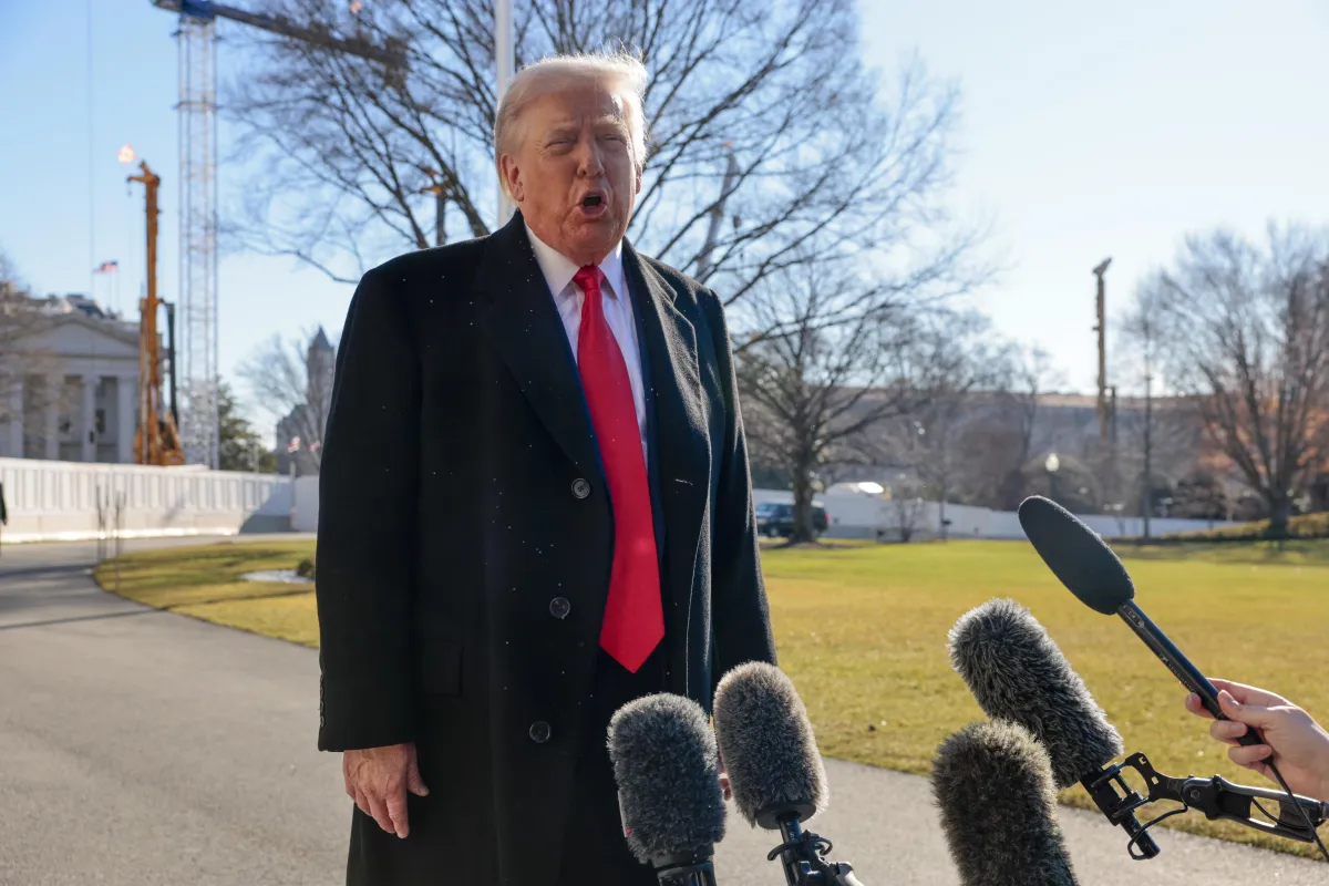 Groenlandia preferisce Danimarca agli USA ma Trump non molla: clima teso prima dei colloqui a Washington