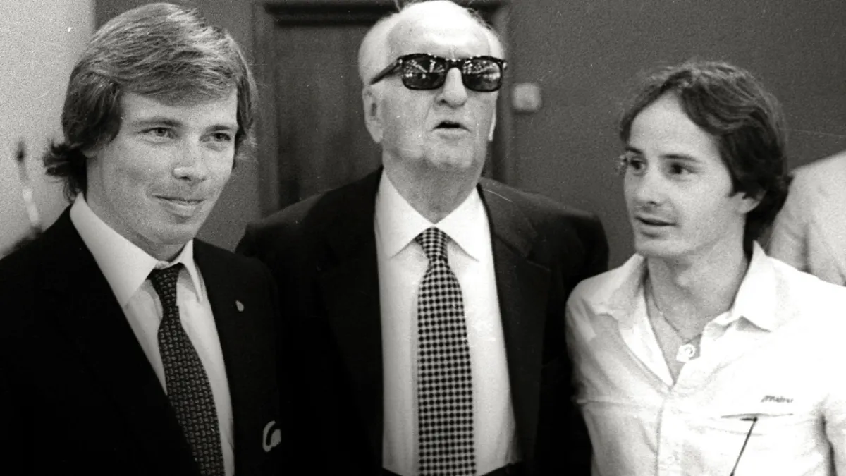 Perché Enzo Ferrari portava sempre gli occhiali da sole? Una scelta oltre lo stile