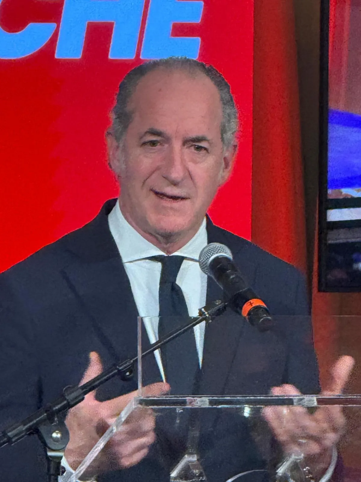 Zaia si sfila dalle suppletive: il Doge guarda già al post 2027 e alla Presidenza del Senato