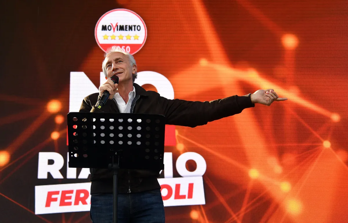 La lista di proscrizione del Fatto Quotidiano contro chi vota sì al referendum, ecco chi c'è