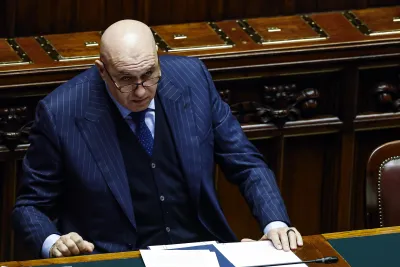 Crosetto rilancia la Difesa: assunzioni e adeguamenti delle indennità in arrivo