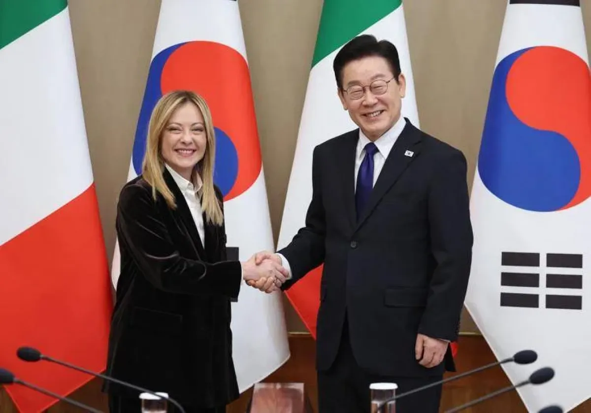 La visita di Giorgia Meloni in Asia: Oman, Giappone e Corea del Sud, tra diplomazia ed economia