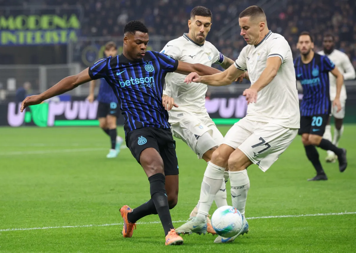 L'Inter aspetta Dumfries: quando rientra l'esterno olandese? Le ultime sull'infortunio