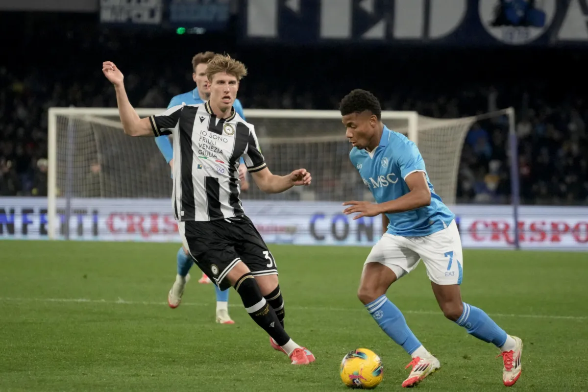 David Neres si opera? Quando torna l'esterno del Napoli dall'infortunio
