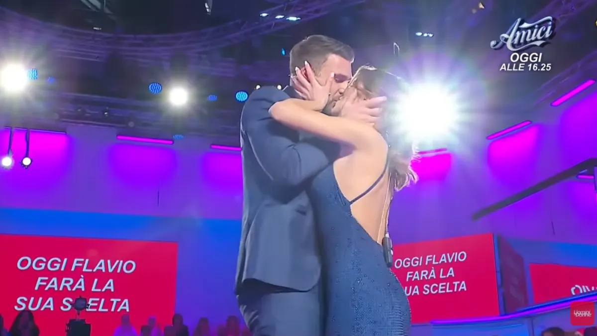 Nicole Belloni e Flavio Ubirti: il percorso a "Uomini & Donne" e l'amore