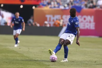 La Lazio su Tim Iroegbunam: chi è il centrocampista dell'Everton che piace a Sarri