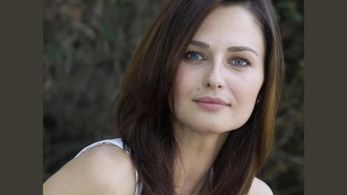 Anna Safroncik è rifatta? Le foto svelano la verità