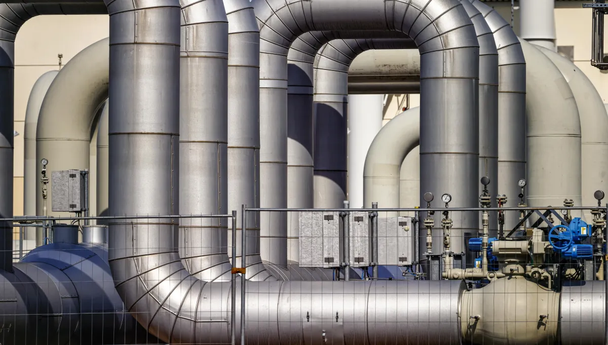 UE, stop al gas russo tra transizione graduale e fratture politiche: lo scontro con Ungheria e Slovacchia