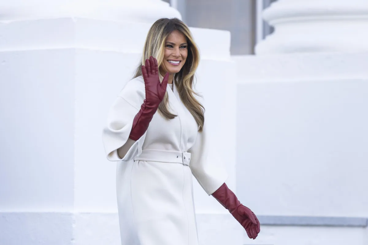 Melania Trump invoca unità tra tensioni e proteste scatenate dopo l’uccisione di Alex Pretti