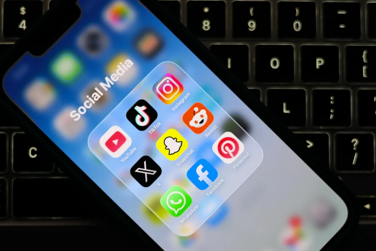 USA, al via il primo processo contro le Big Tech per la dipendenza dei minori dai social media