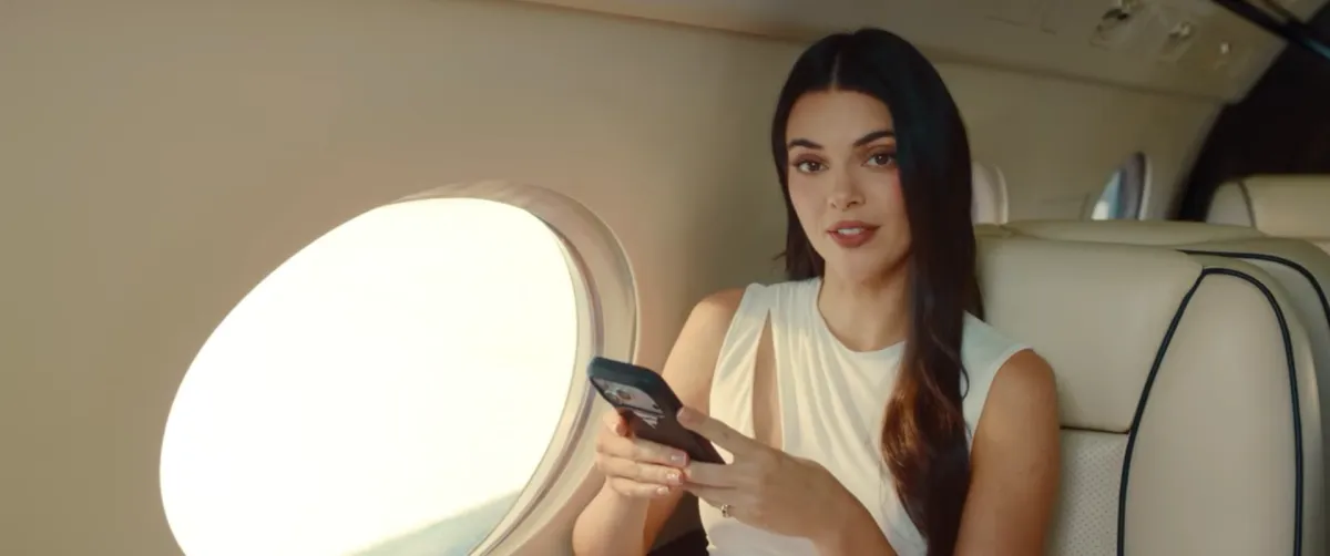 Super Bowl LX: perché Kendall Jenner prende in giro gli ex NBA nello spot?