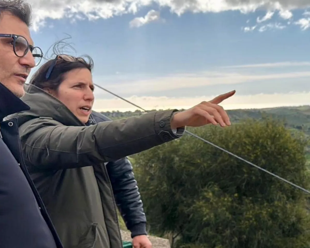 Tommaso Cerno spiega perché Elly Schlein ha sbagliato a pronunciare la parola "ponte" a Niscemi