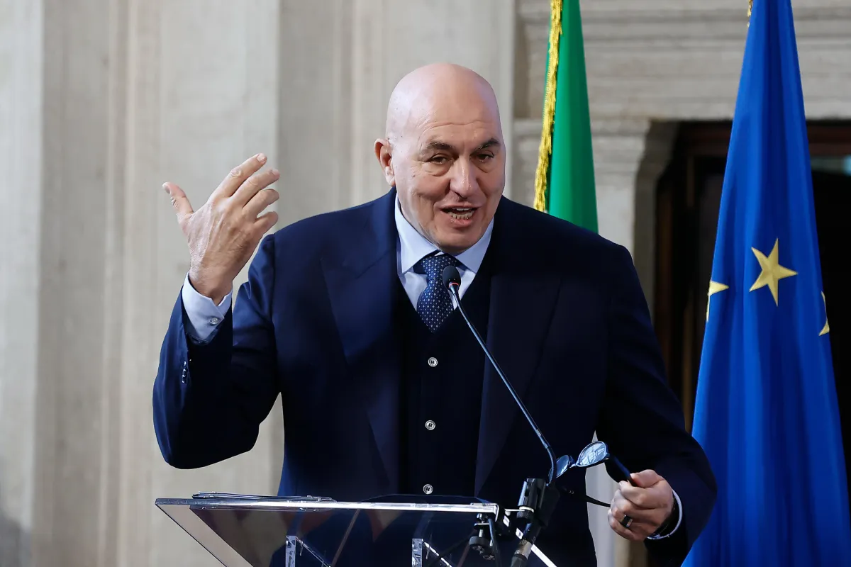 Venti di Terza guerra mondiale? Crosetto svela il piano per l’esercito e la nuova “Forza cyber”