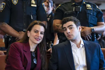 Luigi Mangione, un giudice federale esclude la pena di morte nel caso Thompson