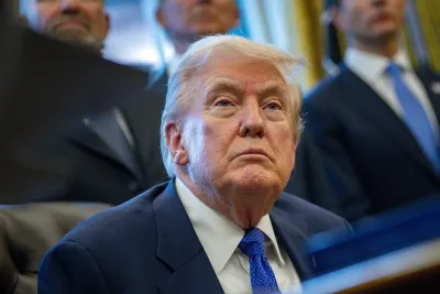 Trump contro Harvard: chiede un risarcimento da 1 miliardo di dollari dopo intense trattative