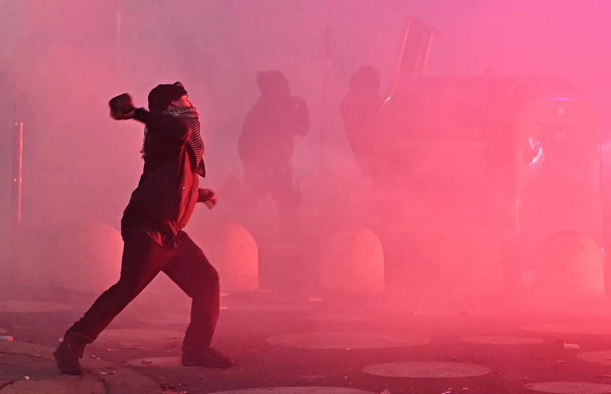I picchiatori di Torino sono già tutti liberi e a casa: la rabbia di Mario Sechi
